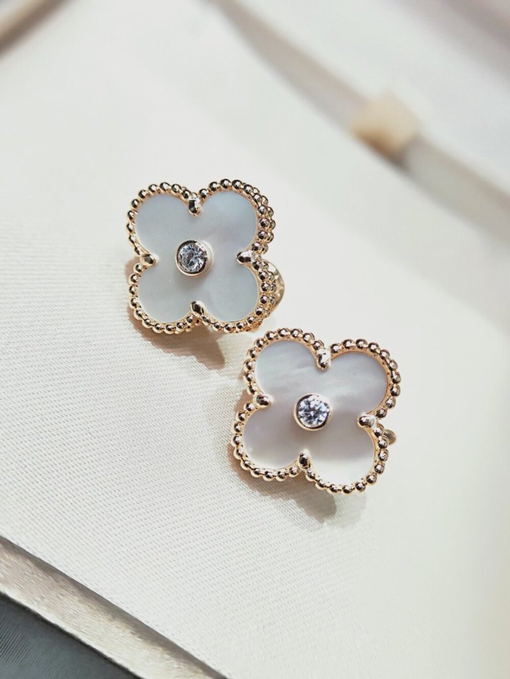 Van Cleef & Arpels White Earrings